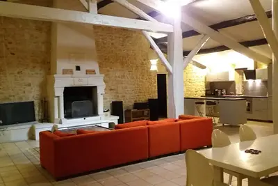 Ancien chai restauré