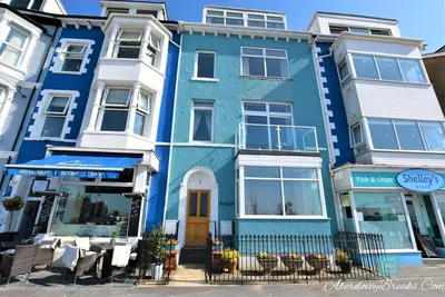 Image de Magnifique appartement de 3 chambres pour 6 personnes avec une vue imprenable sur la mer.