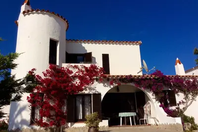 Image de Appartement Erica dans maison de caractère avec vue mer à 2 minutes de la plage