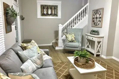 Image de Urban Oasis 3 Miles to Cincy 12 personnes