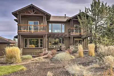 Image de Nouveau- Eagle Crest Home w / 2 Decks, Fireplace & Bbq
