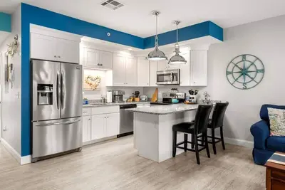 Image de \"Condo haut de gamme à Hampton Beach, à un pâté de maison de la plage\"