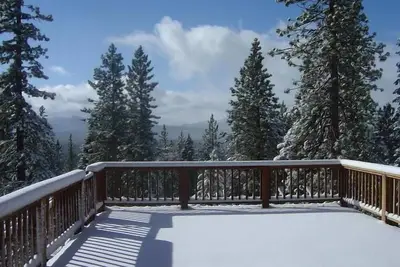 Image de Tahoe Vacation Rental Gorgeous Views & Pet Friendly Ski Lease