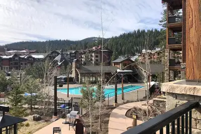 Image de Célébrez le Nouvel An 2020 dans le luxe au Northstar Lodge by Welk!