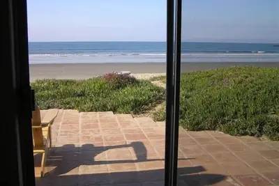 Image de Family Beach House avec Guest House (pour 3 couples et 4 petits enfants)