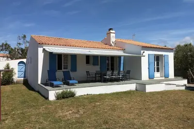 Image de L’Epine (Noirmoutier) 4 chambres 10 pers. au Calme, entre le centre et la mer