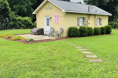 Image de The Cottage on Park (à 3 km de la plage de Wrightsville)