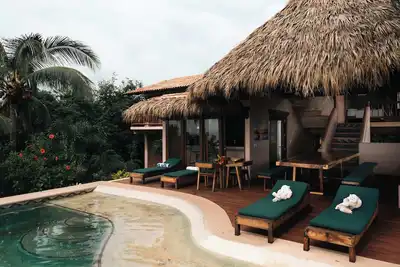 Image de Beau et privé domaine en bord de mer à Troncones - Casa Carolina