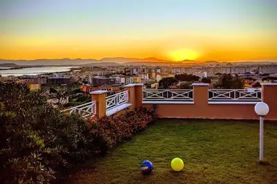 Image de Visitez Cagliari avec jardin privé panoramique!