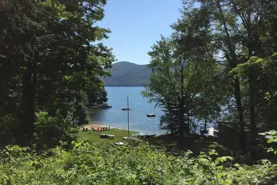 Image de Silver Bay Cabin sur le magnifique lac George, New York