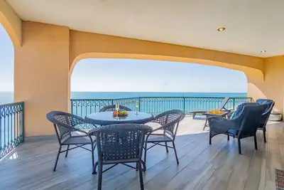 Image de Sonoran Sea East 1001 Spacieux 3 Br Oceanfront Condo / Sandy Beach