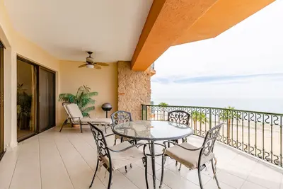 Image de Sse 403 Amazing Ocean Front 2 condominium de chambre à coucher au 4ème étage