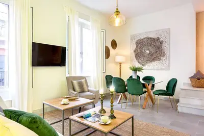 Image de Beautiful duplex with terrace in center. Galera Iv