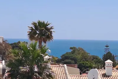 Image de T3, espaçoso, wifi, a/c, junto à praia!