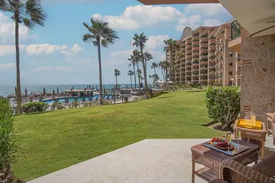 Image de Sonoran Sea East 105 Dazzling 1 Bdr, rez-de-chaussée face à l'océan