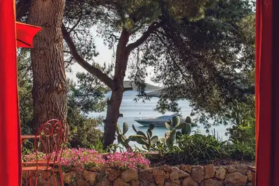 Image de Villa exclusive Orange avec une vue magnifique sur la baie de Palmižana