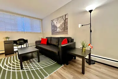 Image de Appartement 1 Chambre Entièrement Équipé Près Du Centre-Ville + Internet Rapide 300!