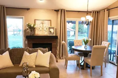 Image de Mountian Home Stallion Springs Ca. Accomodation de luxe vues incroyables! ! ! ! ! ! !