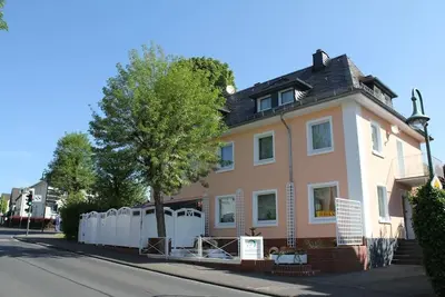 Image de Maison de vacances Daun (Stadt) pour 1 - 14 personnes avec 6 chambres à coucher - Maison de vacances