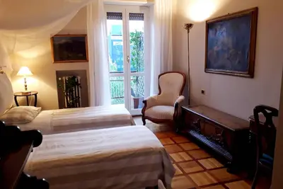 Image de Appartement élégant dans le centre de Milan, parfait pour les vacances et les affaires