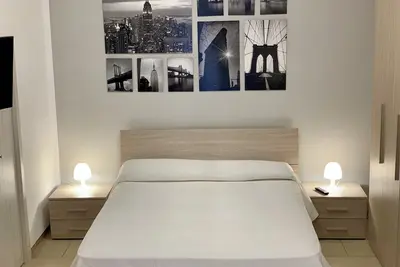Image de Taormina Mazzeo belle appartement meublé de 60 mètres de la mer.