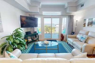 Image de Bay View Villas - Unité 303 - Bord de l'eau - Piscine - Tennis - WiFi gratuit