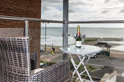 Image de 2 chambres hébergement à Shanklin