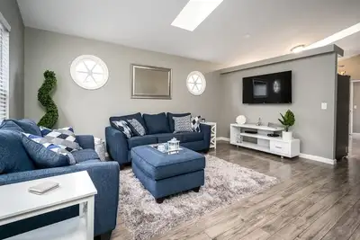 Image de Fresh & Modern Home-A-Domicile près de St Charles