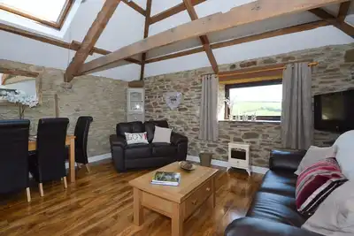 Image de 2 chambres logement dans Kingswear