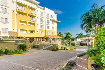 Image de Condo Dans Le Club De Golf De Luxe
