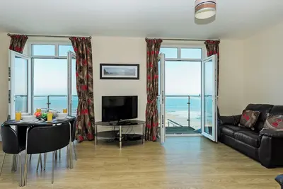 Image de 2 chambres hébergement à Shanklin