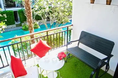 Image de Nouveau et très proche de la plage!