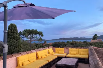 Image de Grande Villa, Corse Du Sud, Domaine PRIVÉ De Cala Rossa