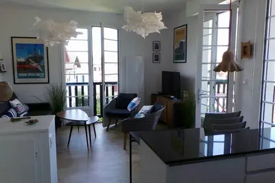 Image de Deux pièces Idéalement situé et classé ***