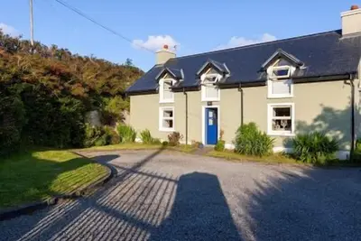 Image de Maison de vacances moderne et confortable de 150 ans située à proximité de Dingle