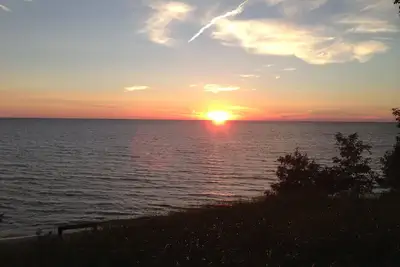 Image de Cottage front de mer sur le lac Michigan! La vue est superbe, Privé, jours de détente