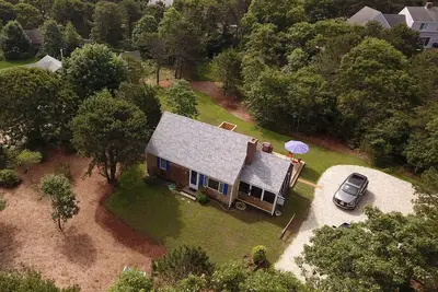 Image de 2 semaines en juillet ouvertes! Étapes à une plage privée de la baie de ce cap privé!