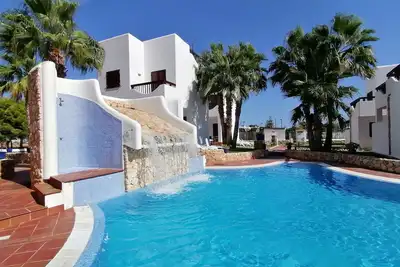 Image de villa à Cala d'Or, 5 chambres, Internet, plage de piscine commune à 300m
