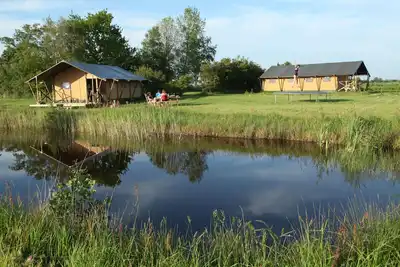 Image de Complètement mobi profilée, tente de safari de luxe, 6 personnes, salle de bains privée séparée