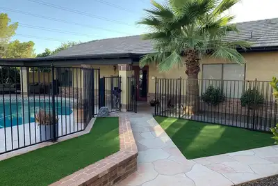 Image de Belle maison d'hôtes à proximité du baseball et des restaurants