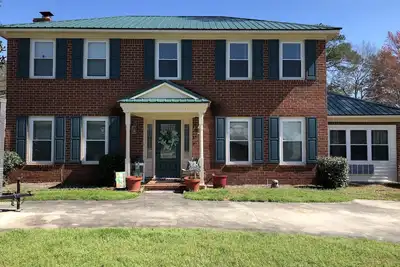 Image de Liste De La Semaine Du Nouveau MAÎTRE! 5 minutes de l'autoroute I-20 et 15 minutes du cours!