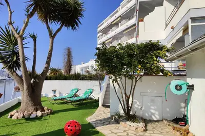 Image de Roses Super Appart 2ch 4 pers \n avec jardin Santa Margarida Super Vue sur Canal