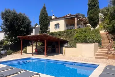 Image de Villa (max 8p) à Begur piscine privée 8x4, cuisine extérieure, jardin ensoleillé