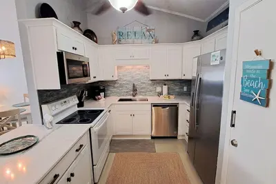 Image de Sundance # 403 Nouvellement rénové unité avec planchers de tuiles