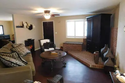 Image de 1- Maison de 4 chambres à coucher COÛT Selon Les Chambres NÉCESSAIRES, RÉSERVATIONS Le MÊME Jour