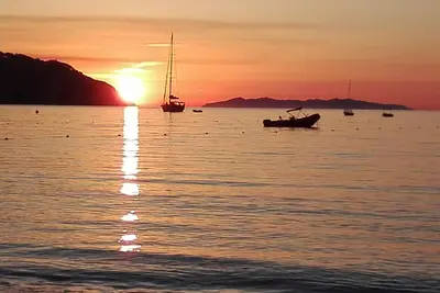 Image de Elba Procchio appartement vue mer à deuxcents mètres de deux plages