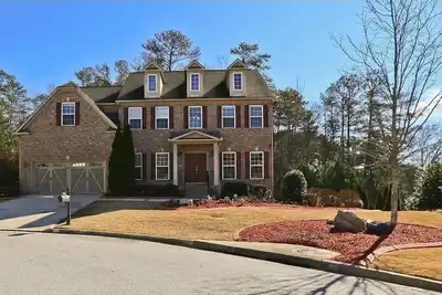 Image de 5000 Sq Ft 5bd 5 bth 15 minutes du centre-ville