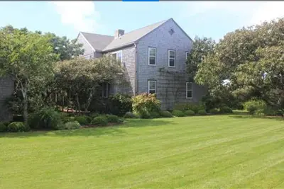 Image de Charmant 3Bed / 3Bath rempli de soleil. Marcher à la plage!