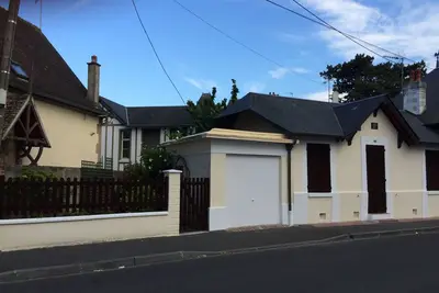 Image de Proche de la Plage et du centre ville Charmante maison individuelle avec jardin