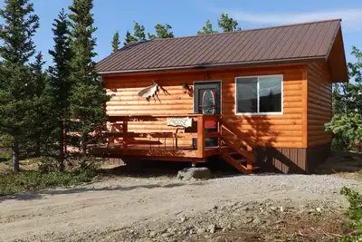 Image de Denali Wildlife Moose Cabin Luxury avec une touche de rustique